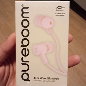 Pink AUX Wired Earbuds — In-Ear Headphones